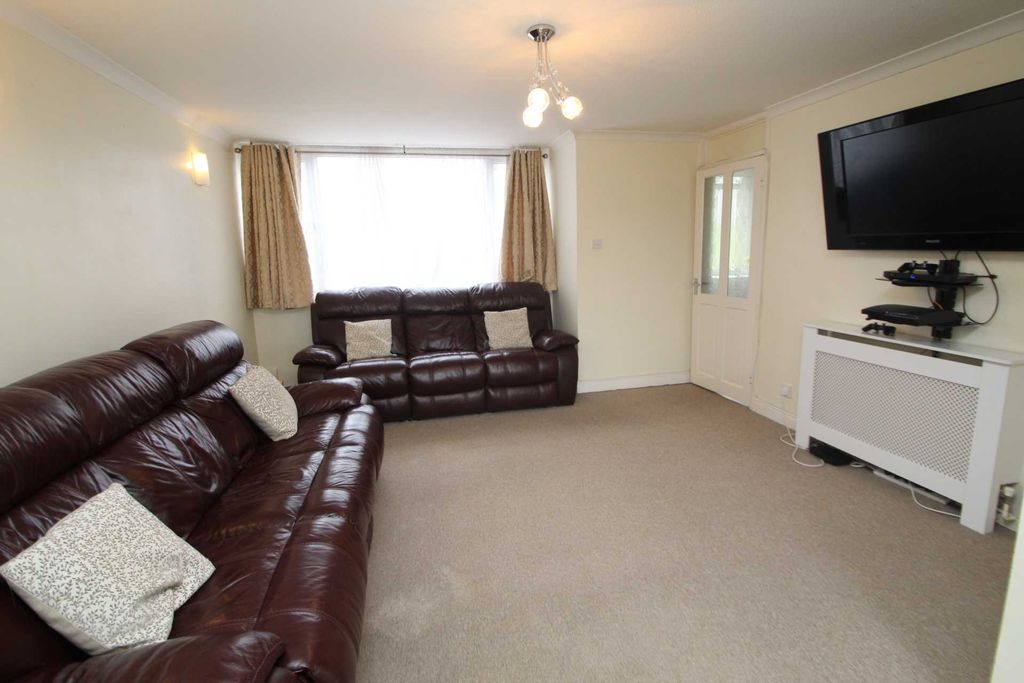 Property photo 3 of 13 Photo