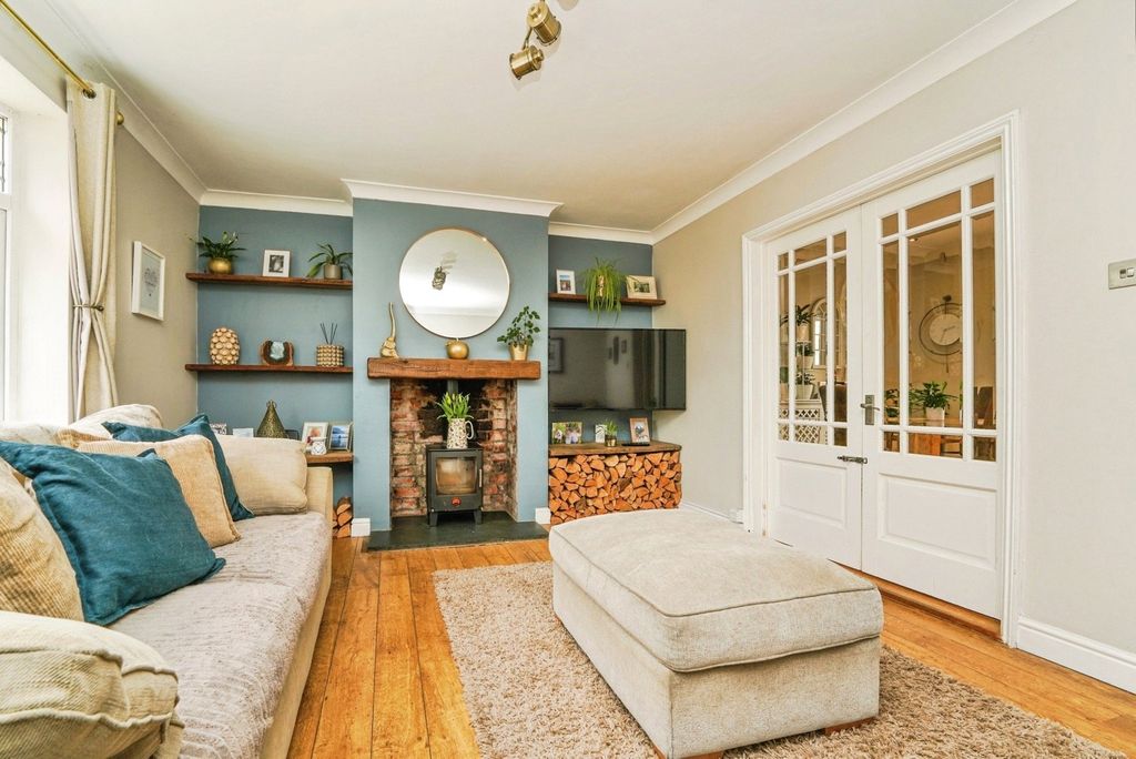 Property photo 2 of 14 Pbox-Img.Jpg