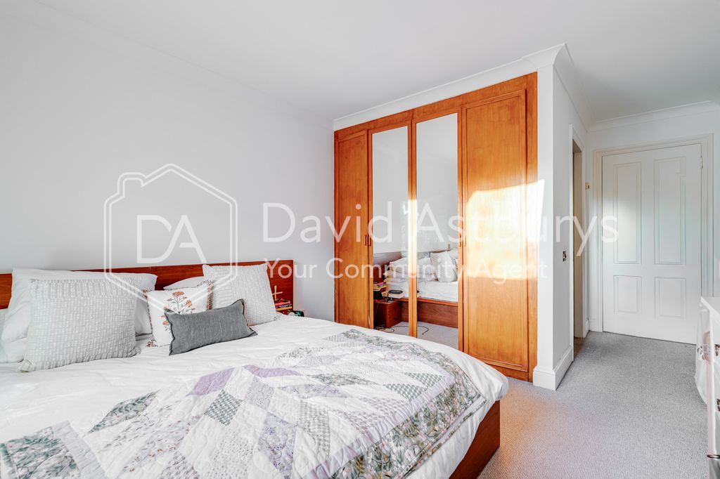 Property photo 2 of 5 20251117-Dsc09759Hdr