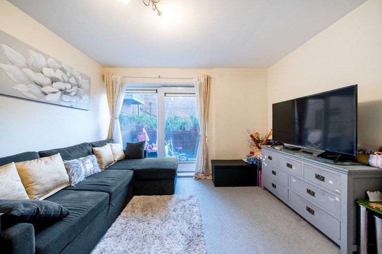 Property photo 2 of 17