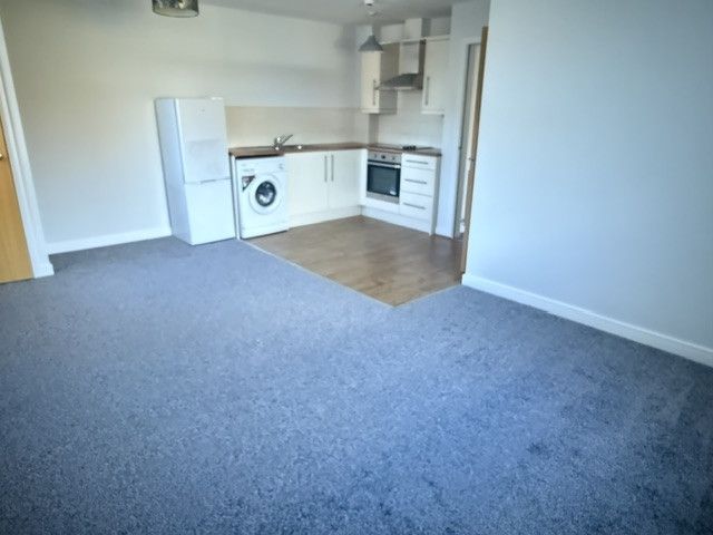 Property photo 2 of 8