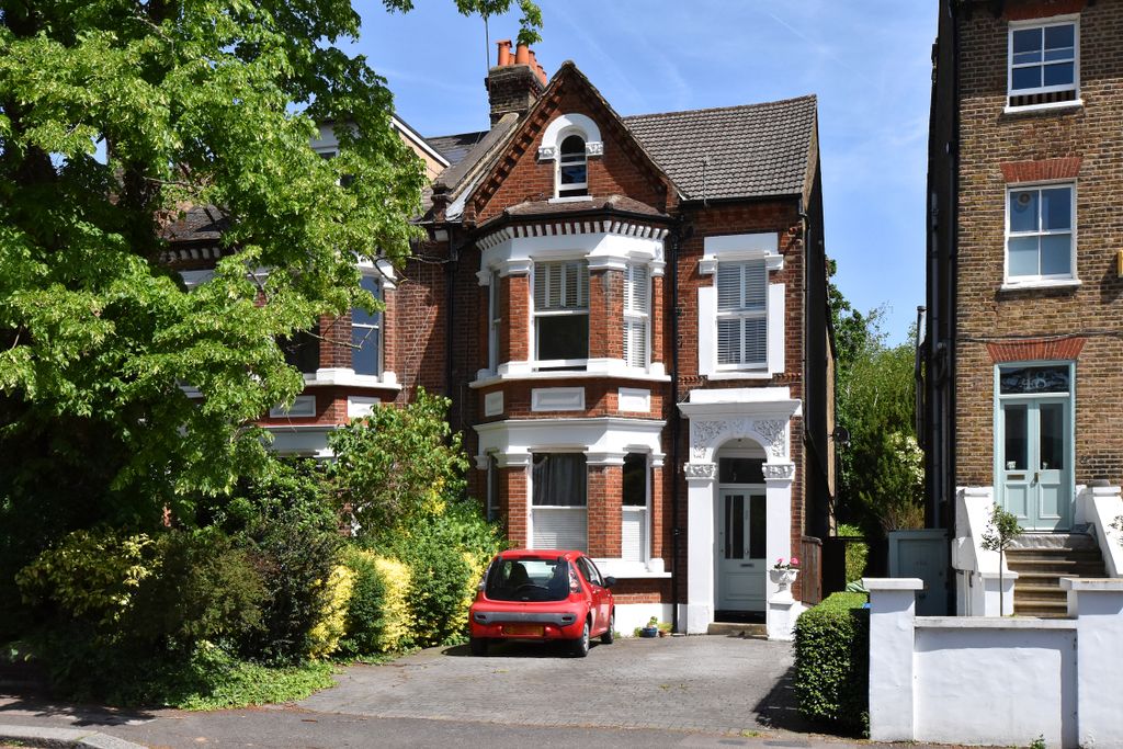 Property photo 1 of 13