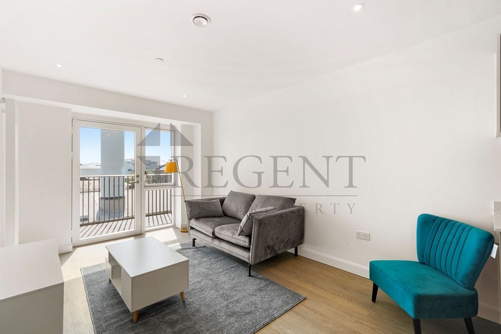 Property photo 1 of 12 Reception