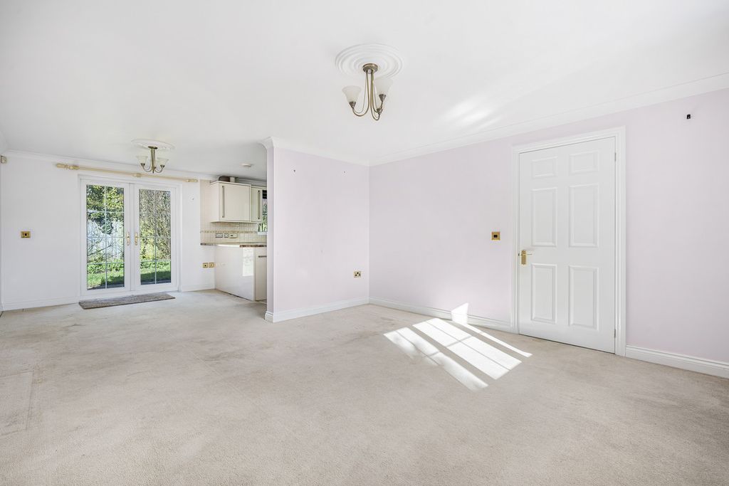 Property photo 3 of 19