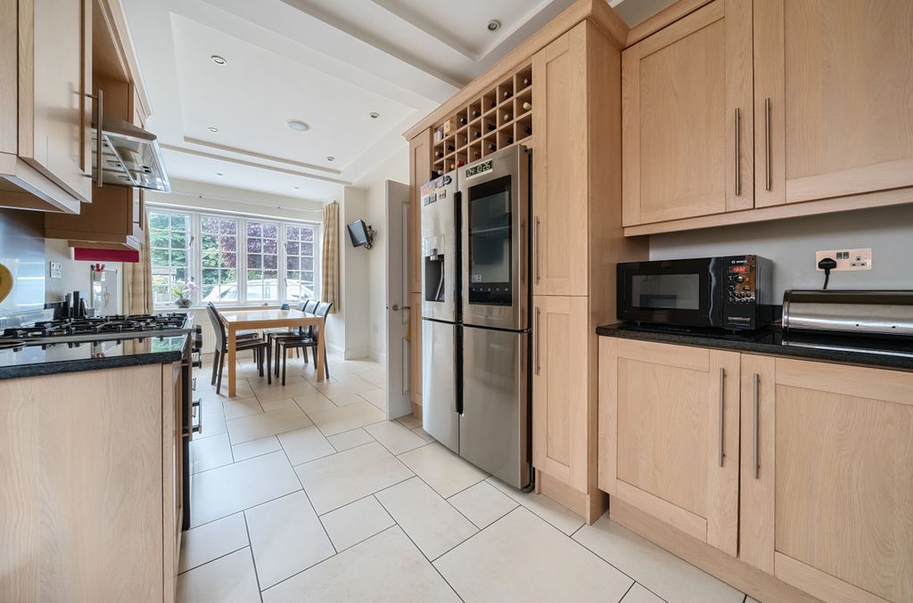 Property photo 2 of 30 1002685 (13).Jpg