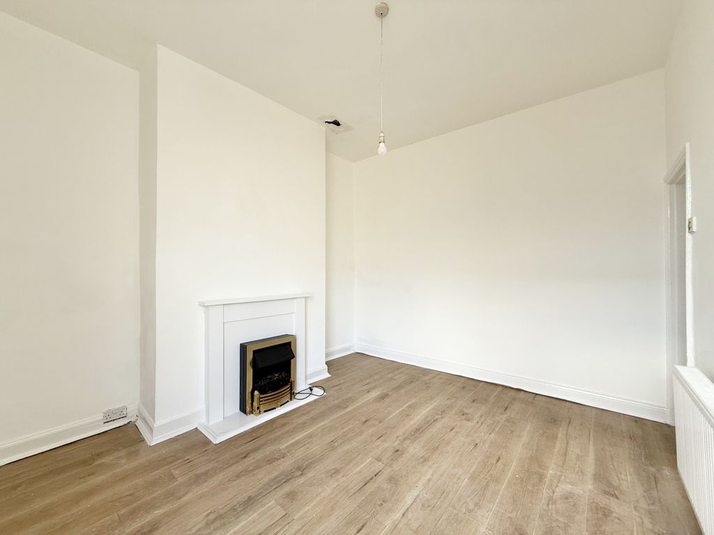 Property photo 3 of 11 Img_9727