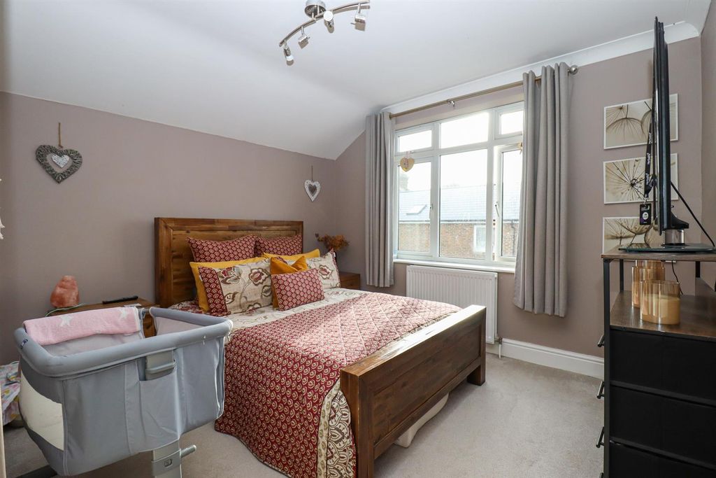 Property photo 3 of 11 Img_2030.Jpg