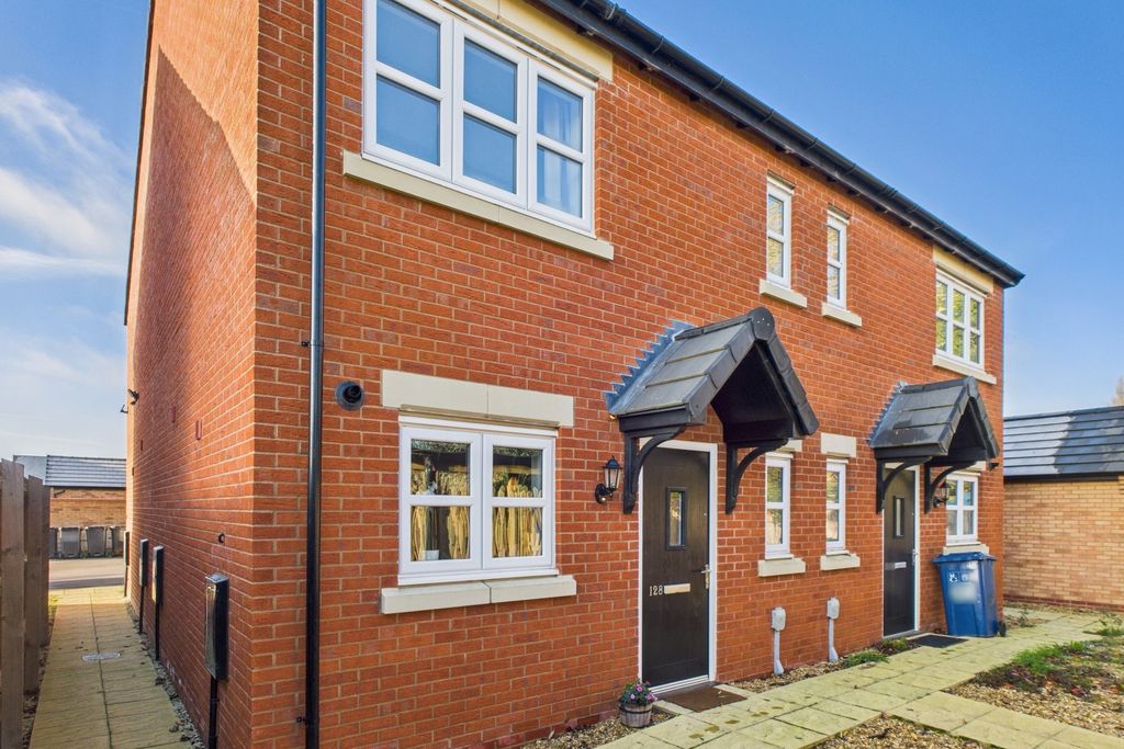 Property photo 1 of 12 Cam02519G0-Pr0359-Still001