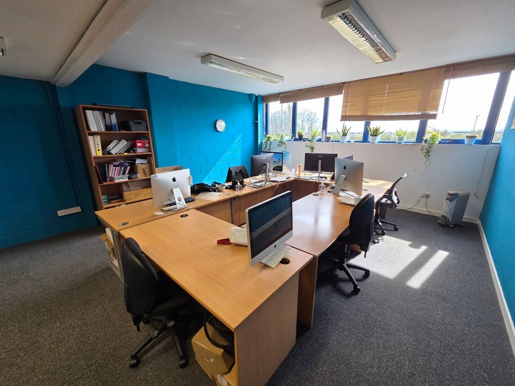 Property photo 3 of 5 Photo 4