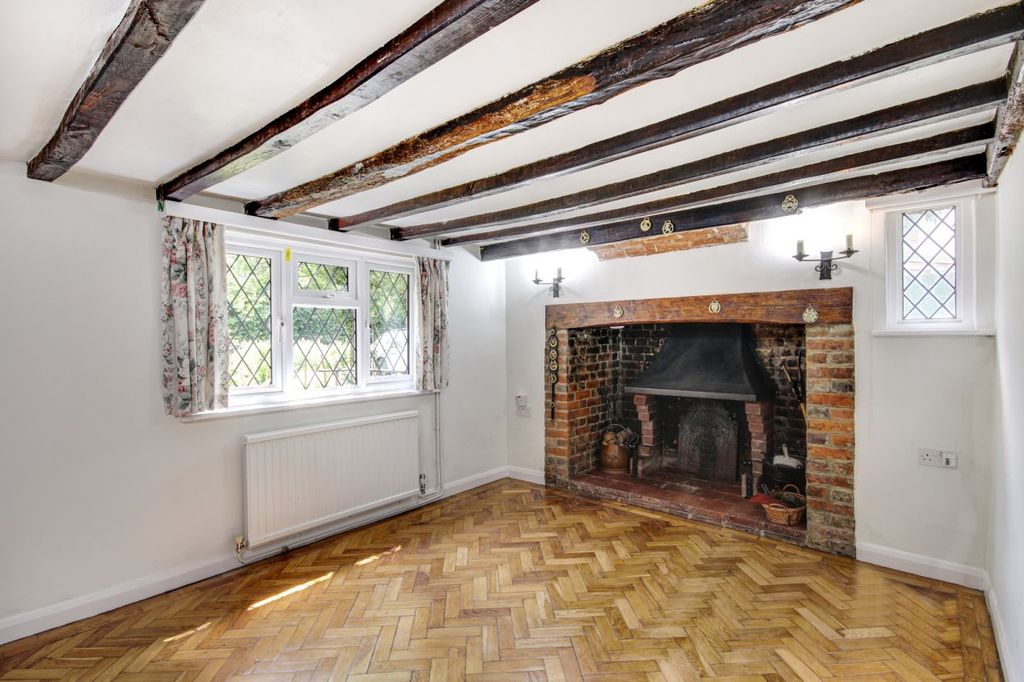Property photo 3 of 12 Gallery