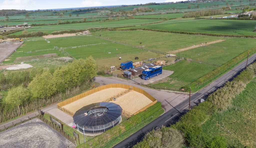 Property photo 3 of 29