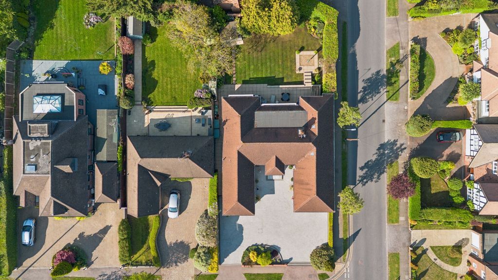 Property photo 1 of 24 Drone 8