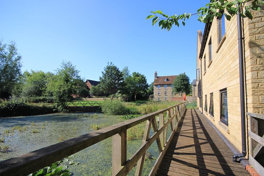 Property photo 3 of 5 Photo