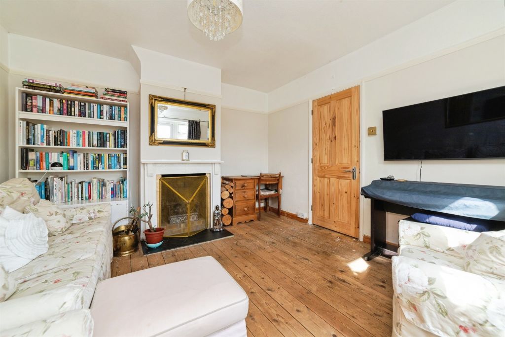 Property photo 2 of 16