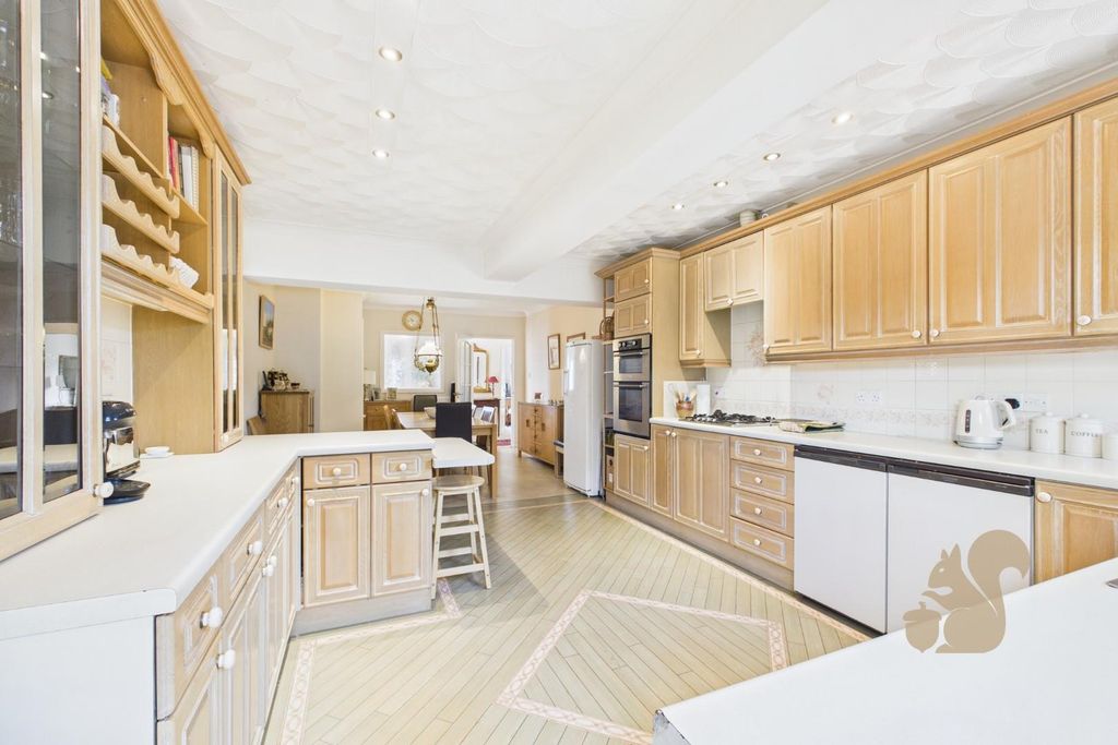 Property photo 3 of 24 Cam01659G0-Pr0635-Still009.Jpg