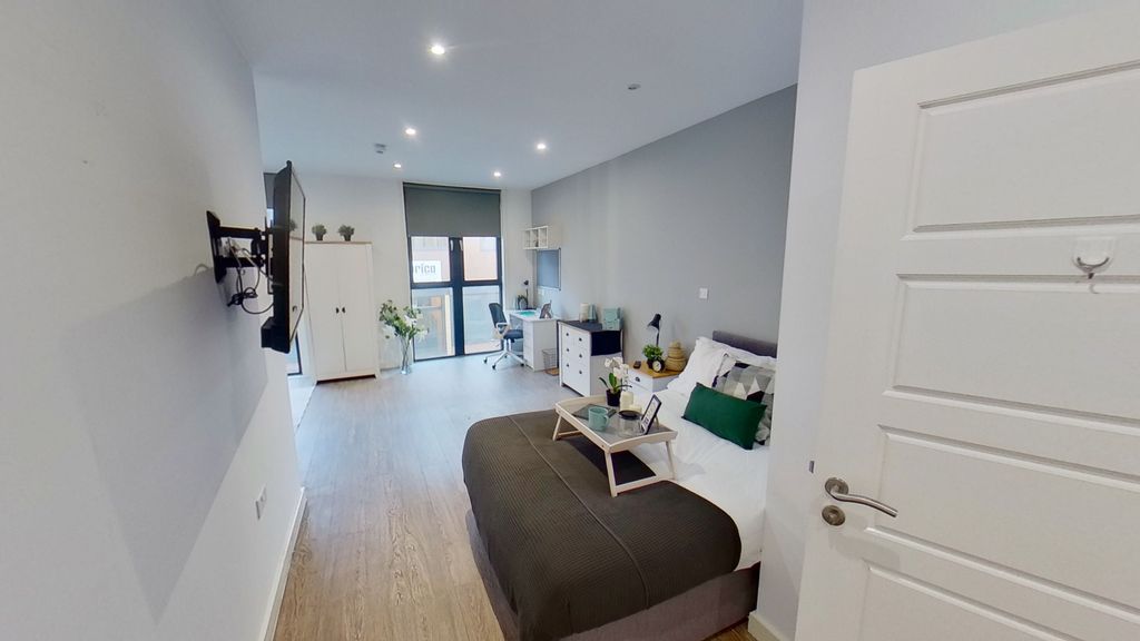 Property photo 1 of 6 Studio Room