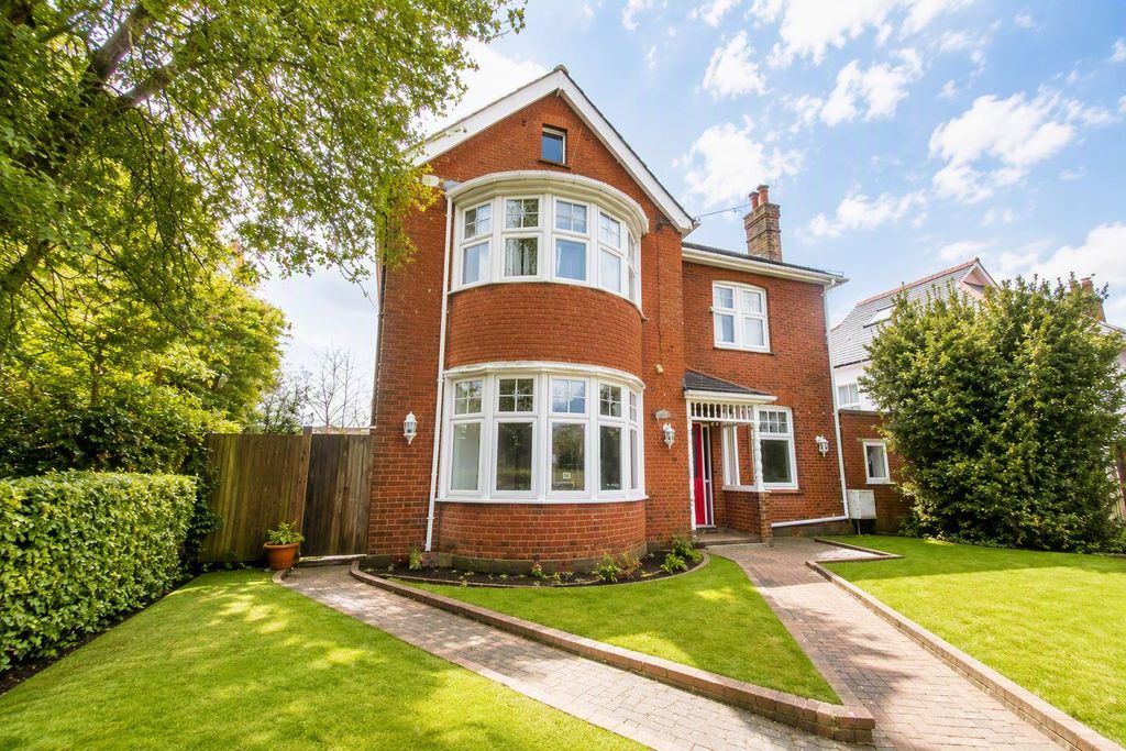 Property photo 1 of 7
