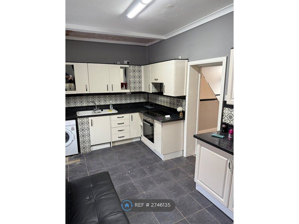 Property photo 1 of 3