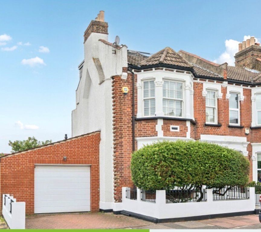 Property photo 2 of 17 Picture No. 43