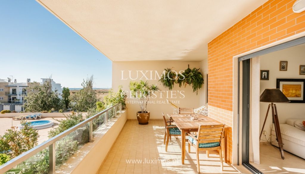 Property photo 2 of 25