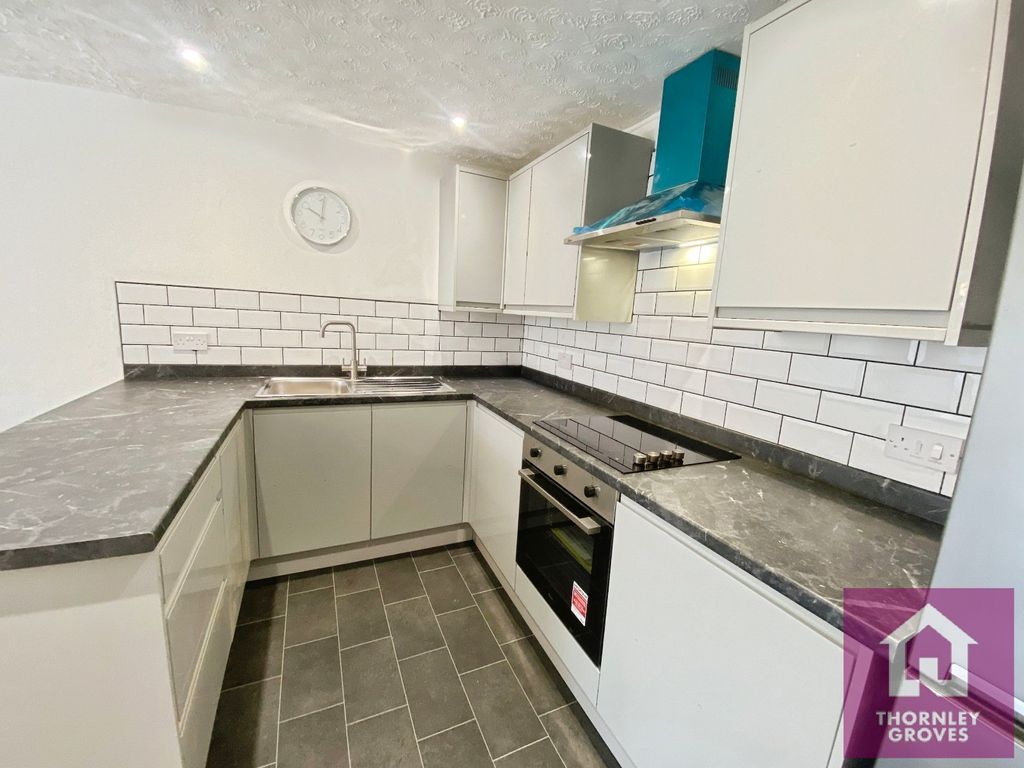 Property photo 2 of 19 Picture No. 18