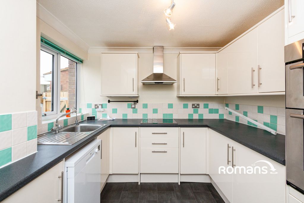 Property photo 1 of 10 Photo