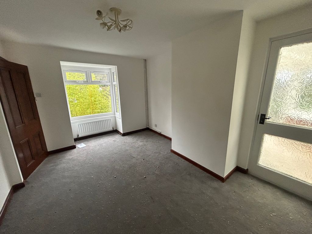 Property photo 3 of 13 Image