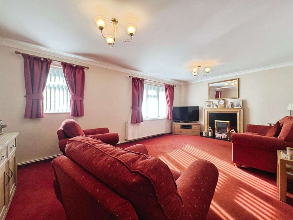 Property photo 3 of 17