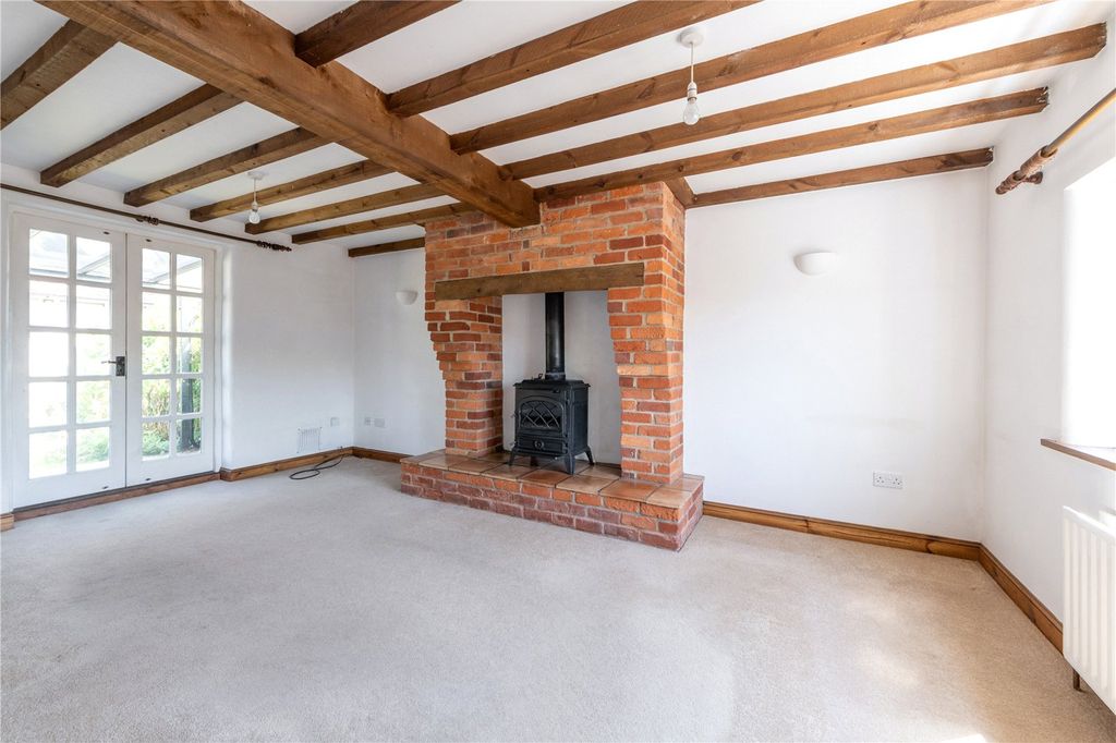 Property photo 2 of 17 Picture No. 13