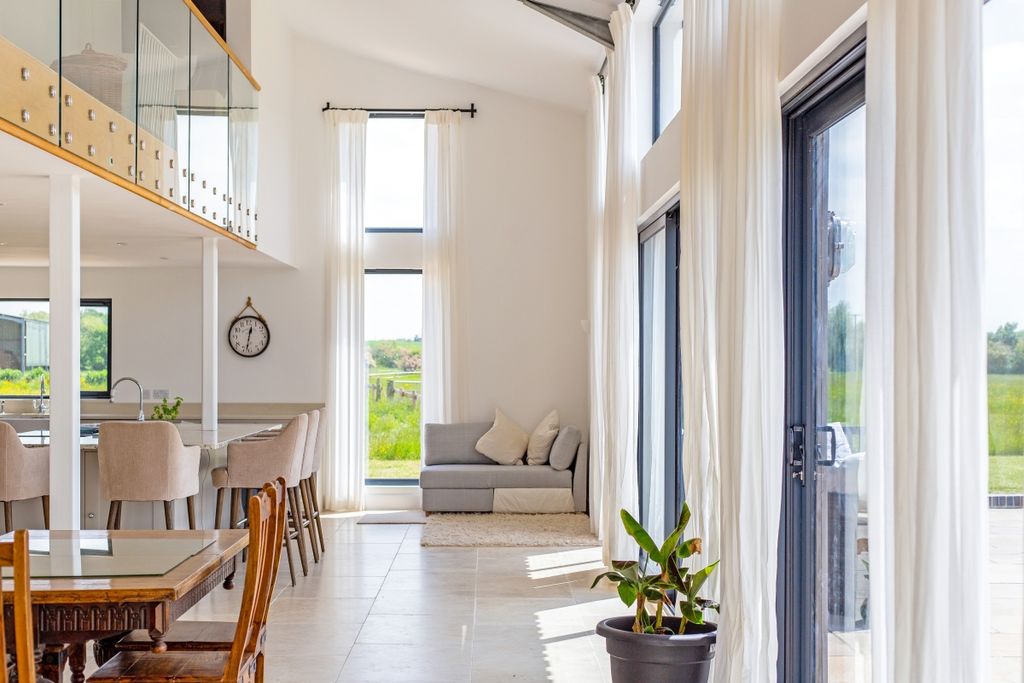 Property photo 2 of 18 The Meadows 31805...