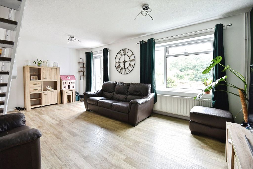 Property photo 2 of 18 Picture No. 22