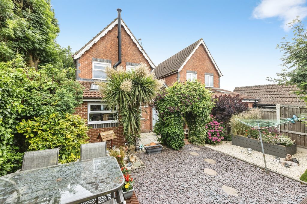 Property photo 2 of 19