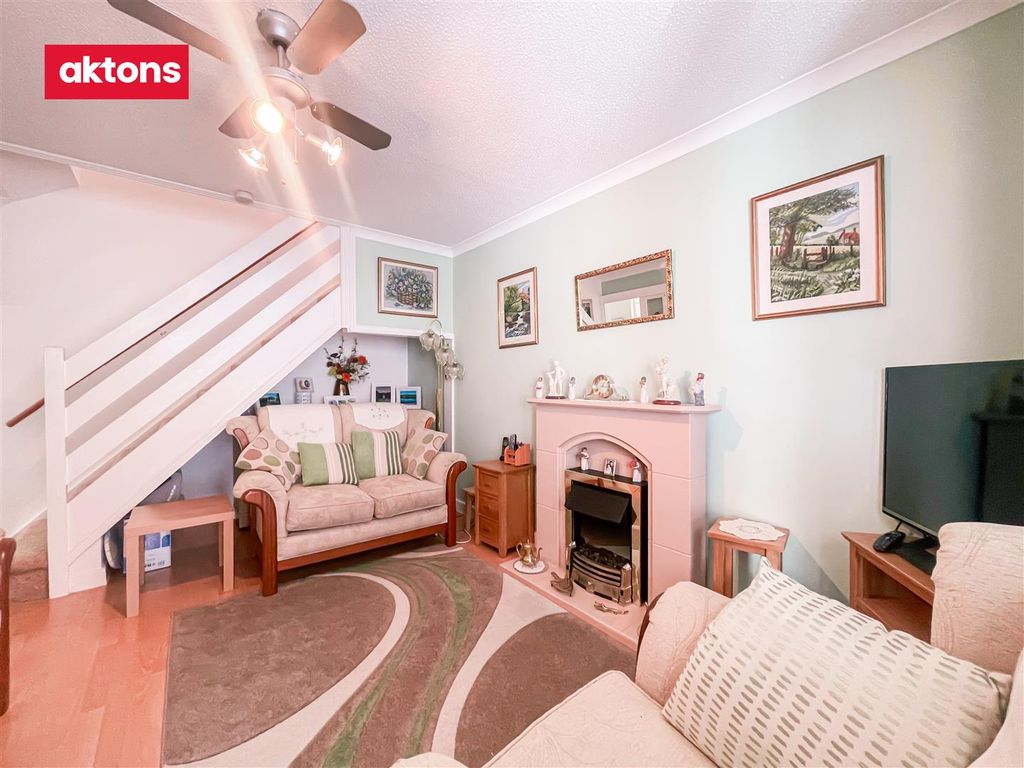 Property photo 3 of 28 Img_1531.Heic.Jpg