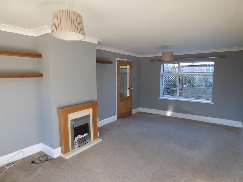 Property photo 3 of 22 Living Room View 2.Jpg