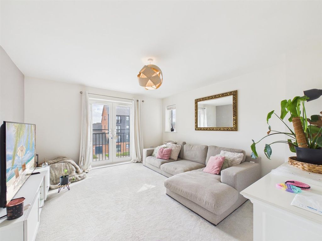 Property photo 2 of 11 Cam02435G0-Pr0203-Still002.Jpg