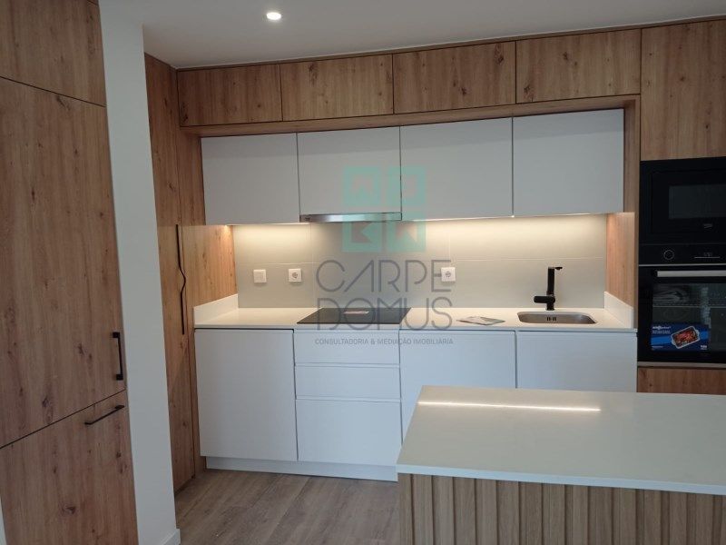 Property photo 1 of 33