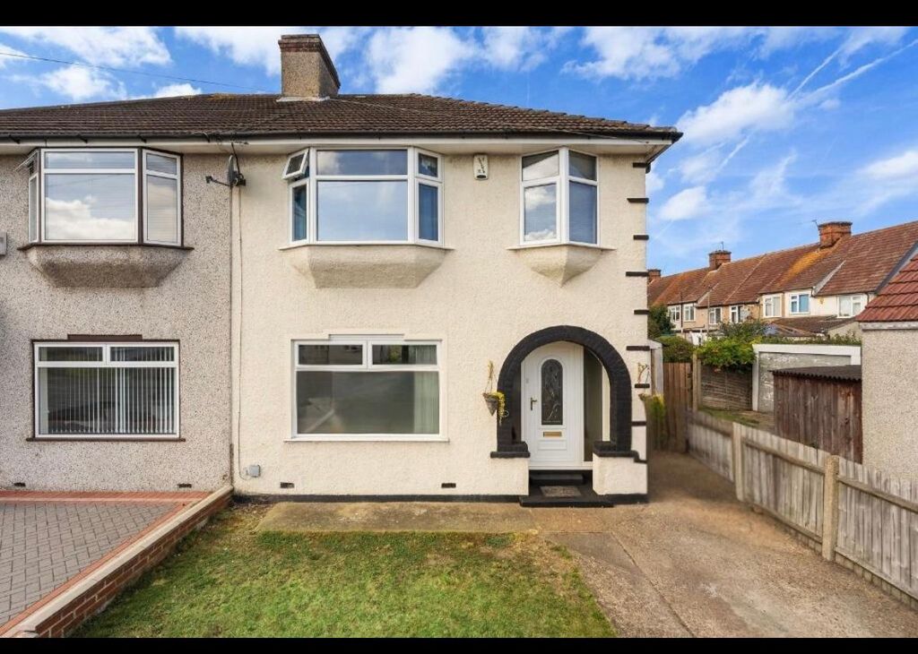 Property photo 2 of 22