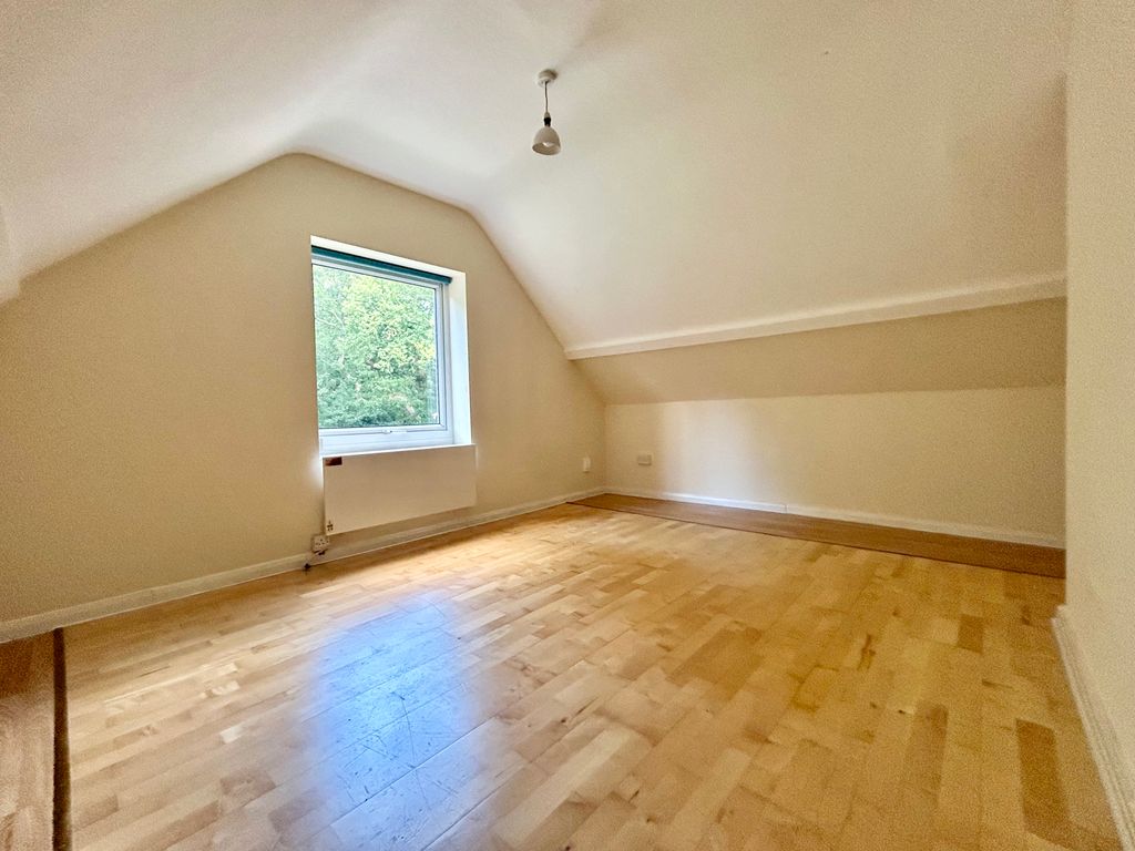 Property photo 2 of 14 Img_0954