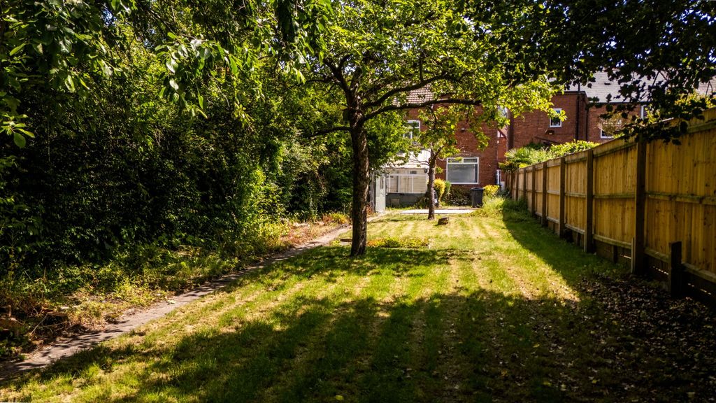 Property photo 2 of 26