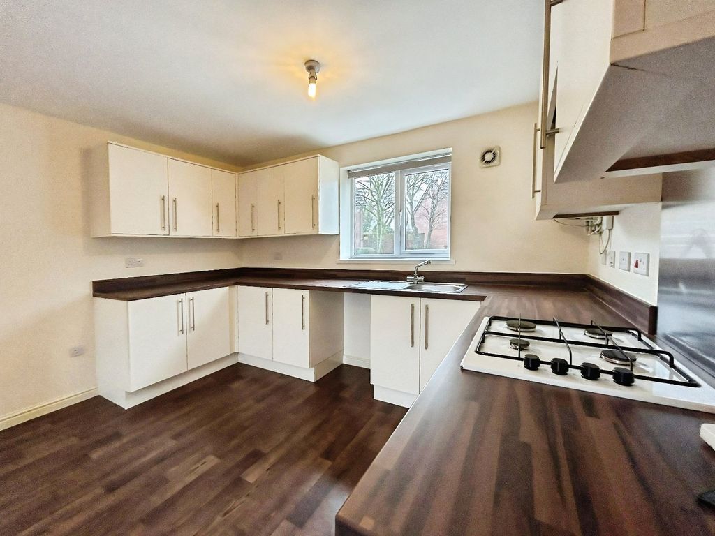 Property photo 3 of 18 Picture No. 30