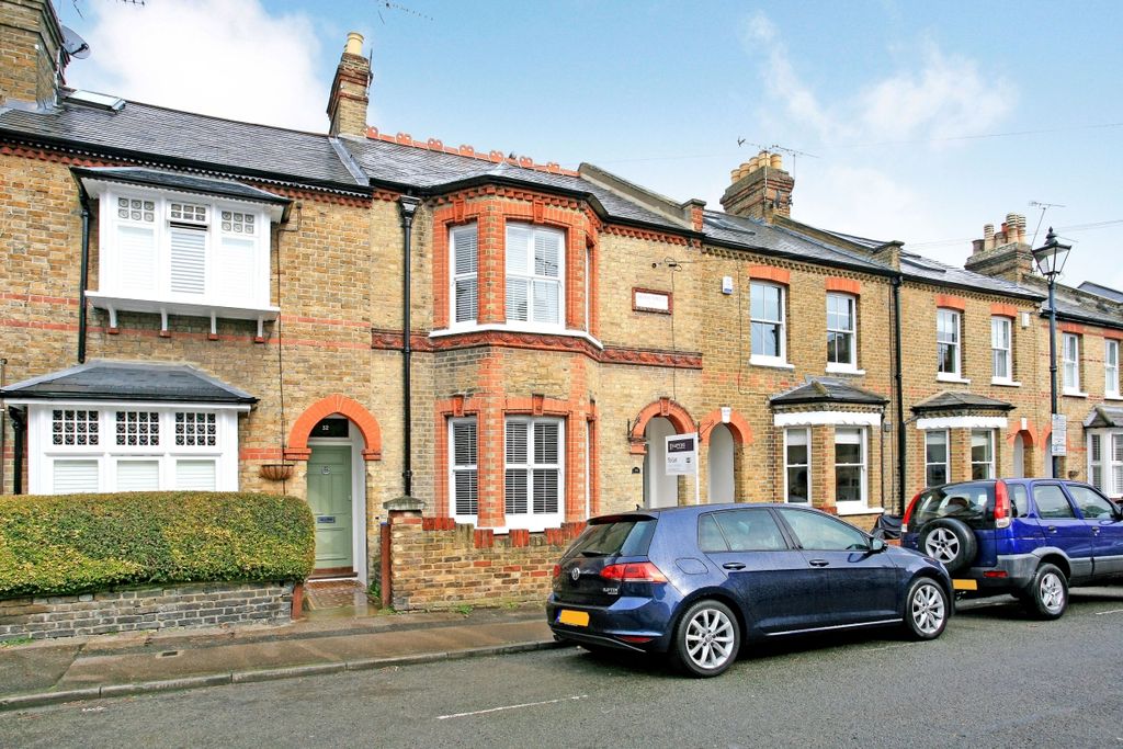 Property photo 2 of 25 30 Devereux Road ...