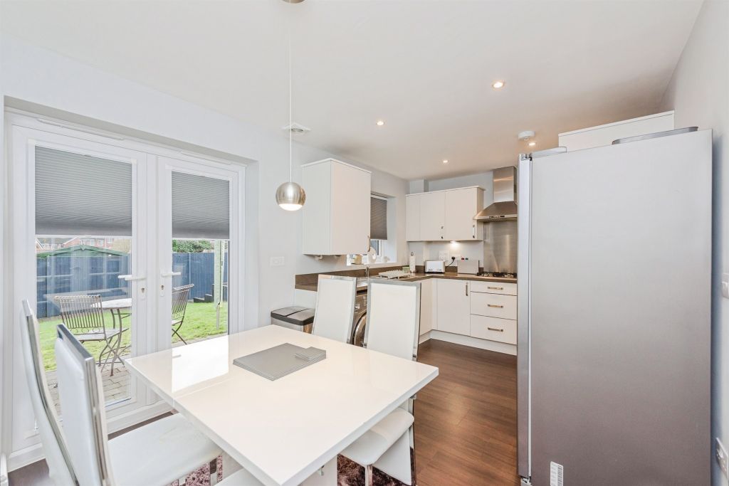 Property photo 3 of 28