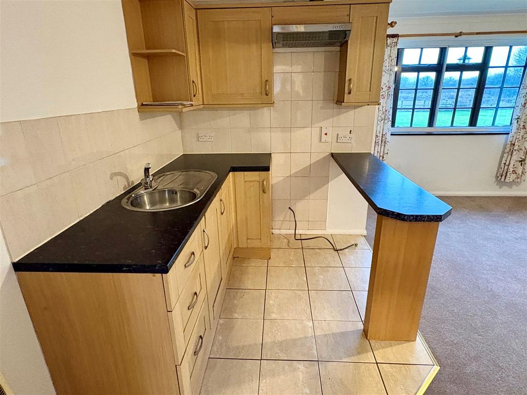 Property photo 3 of 8 3.Jpg