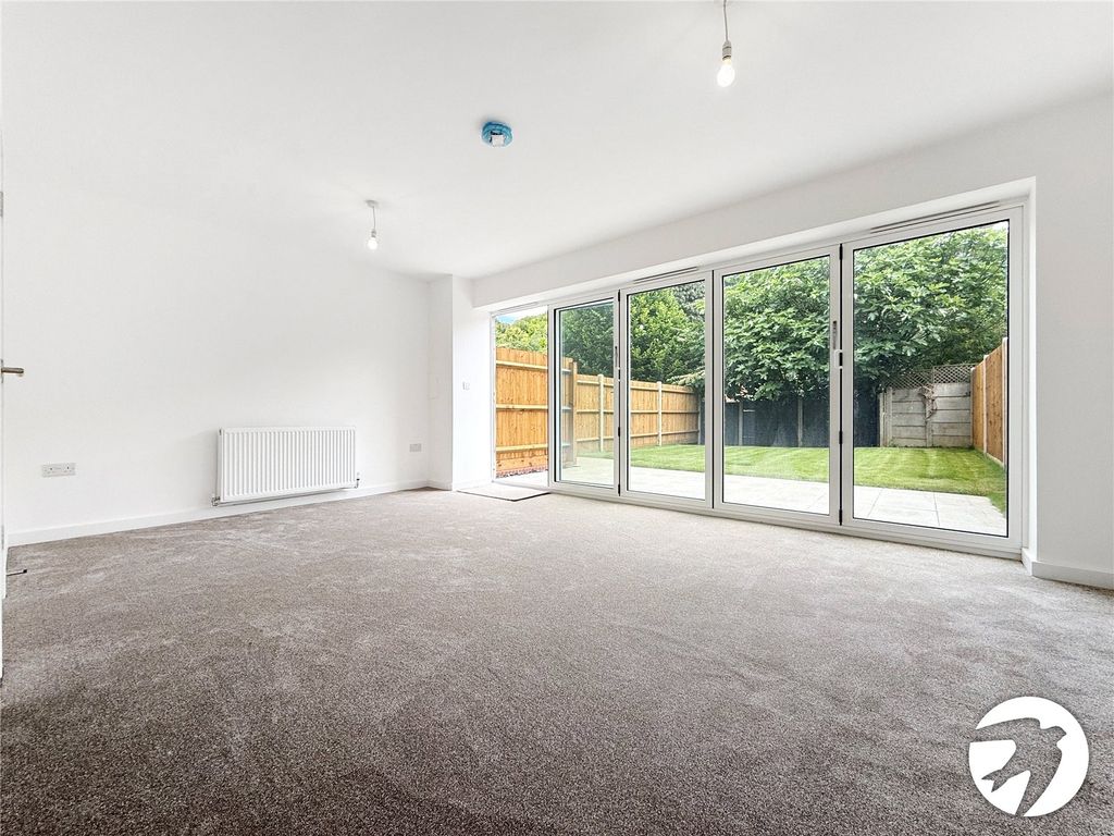 Property photo 2 of 15 Picture No. 08