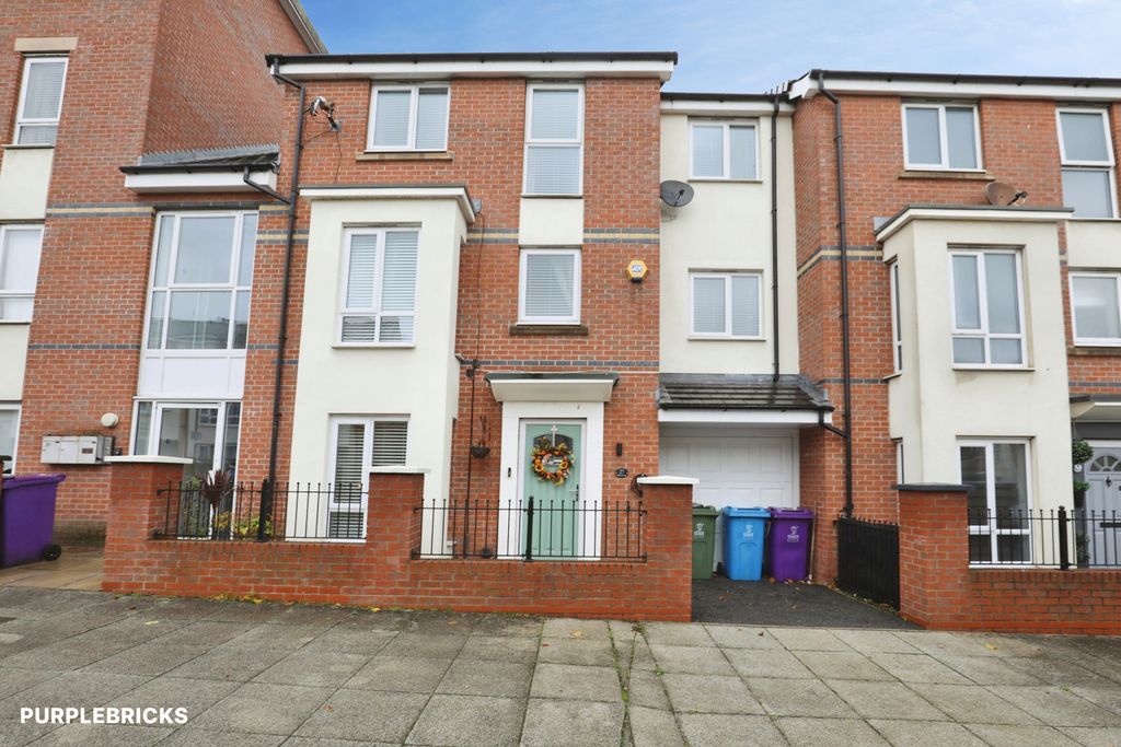 Property photo 3 of 23