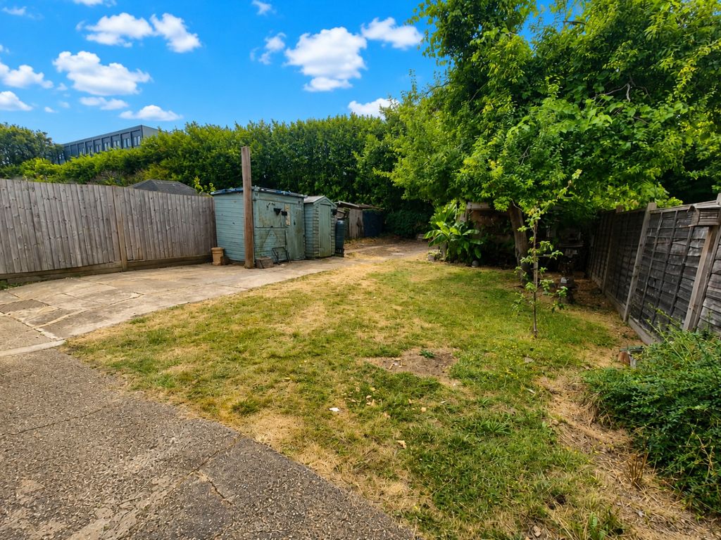 Property photo 2 of 10 5354401