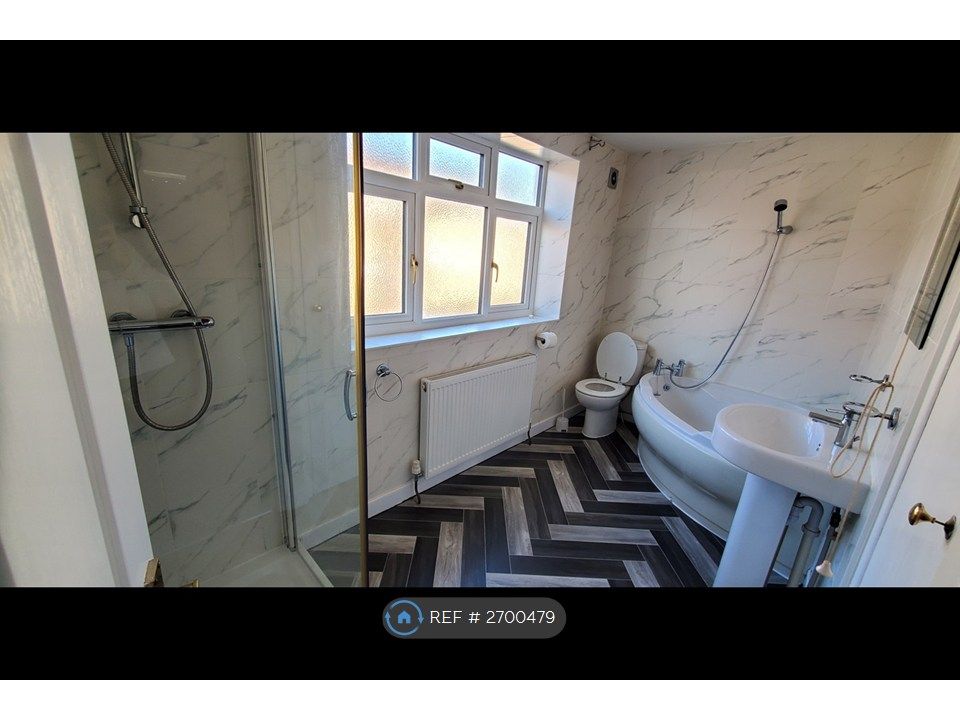 Property photo 2 of 4 Shared Bathroom For Room E &amp; F Only