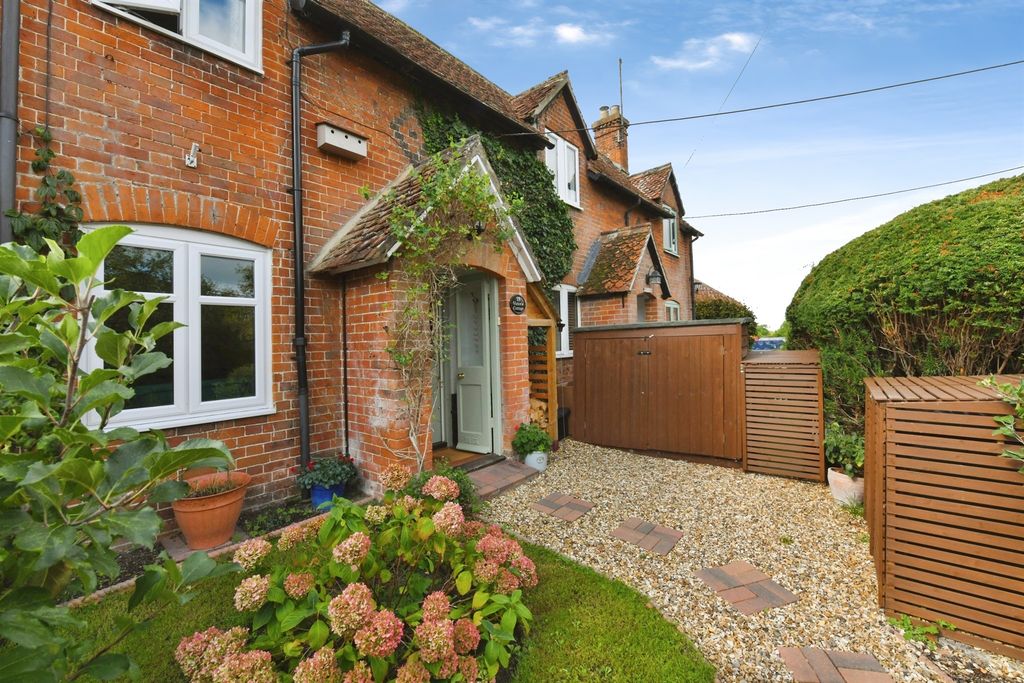 Property photo 2 of 38