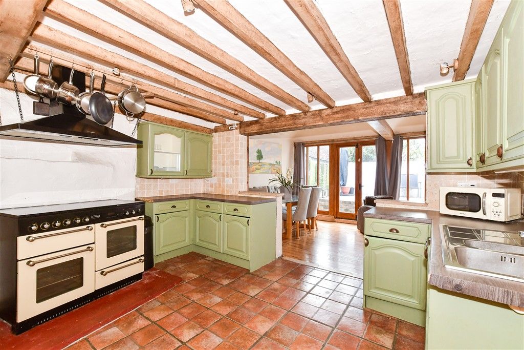 Property photo 2 of 13 Kitchen