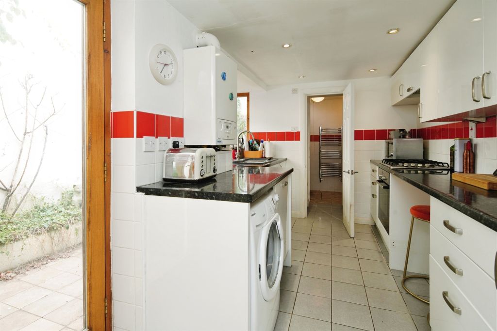 Property photo 3 of 19